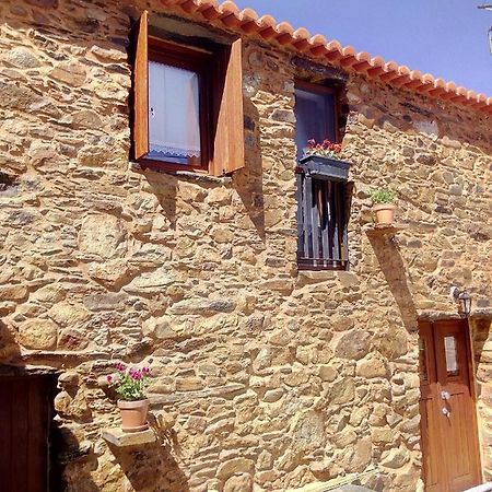 Refugio Do Raposo/Casa Deneb Villa Montes da Senhora Dış mekan fotoğraf